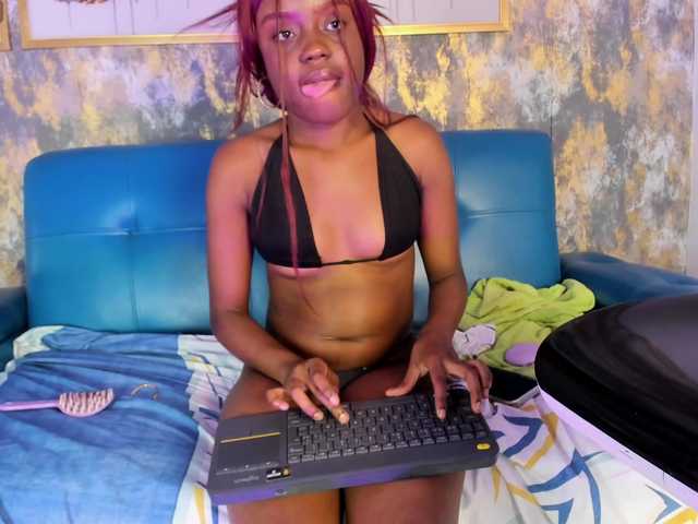 CharleneSmith's BongaCams show and profile