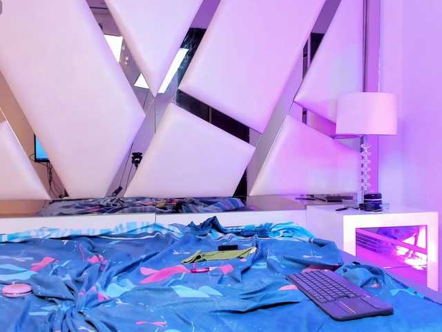 CharleneSmith's BongaCams show and profile