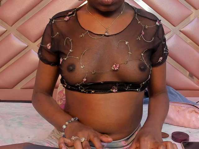 CharleneSmith's BongaCams show and profile