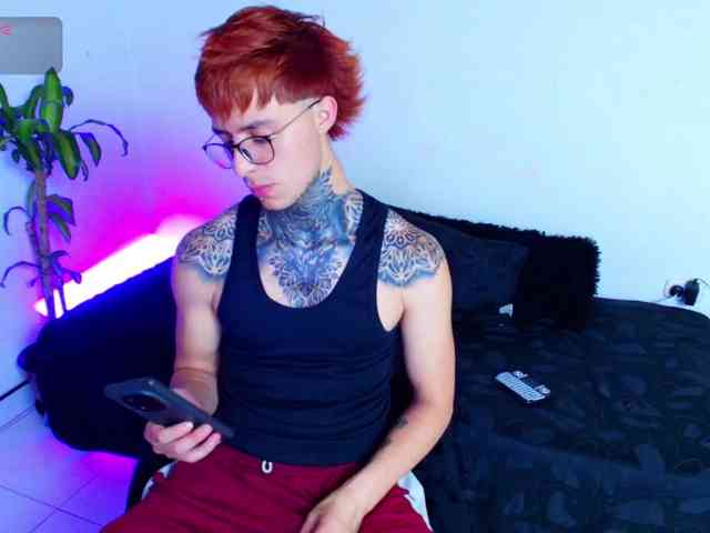saturno777 Live Webcam on BongaCams