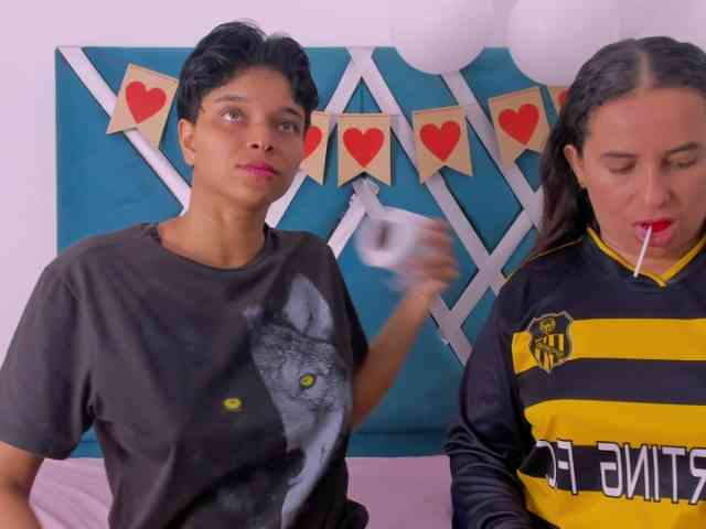 natasha-and-zoe webcam