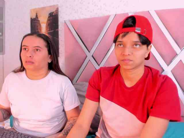 natasha-and-zoe Live Webcam on BongaCams