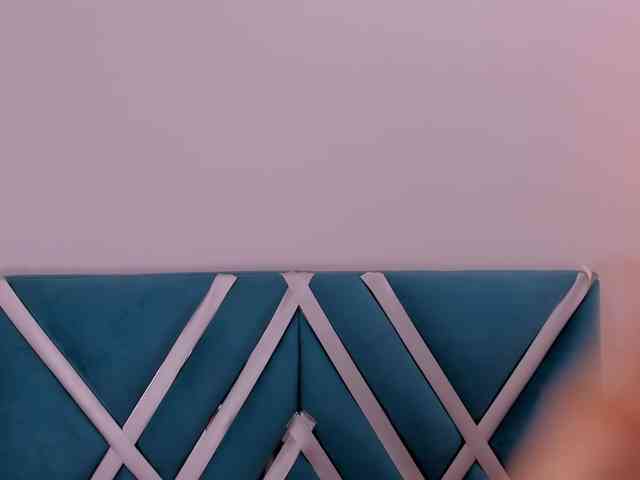 natasha-and-zoe webcam