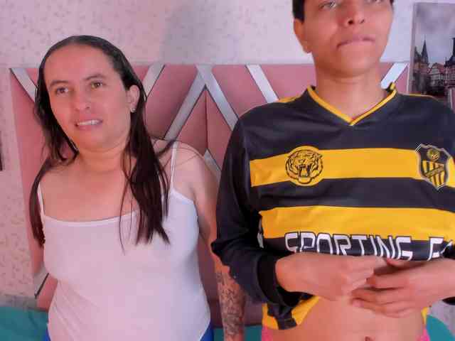 natasha-and-zoe natasha-and-zoe