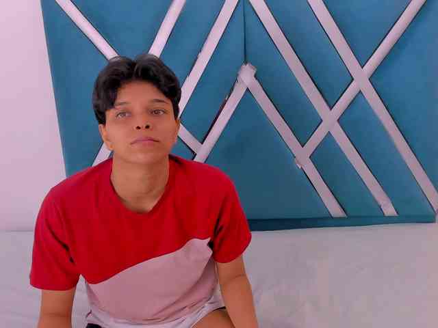 natasha-and-zoe webcam