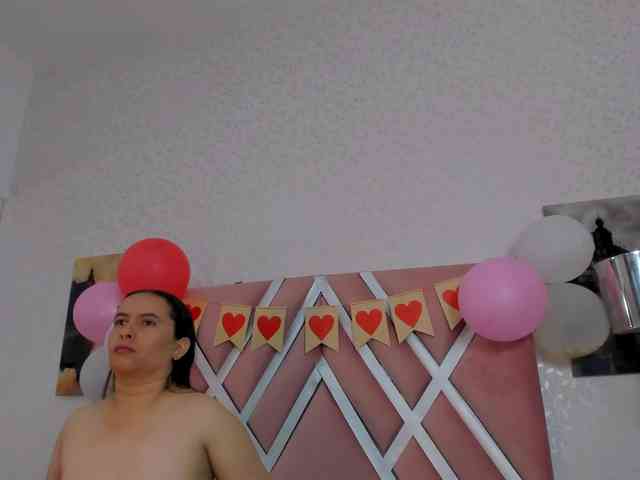 natasha-and-zoe webcam