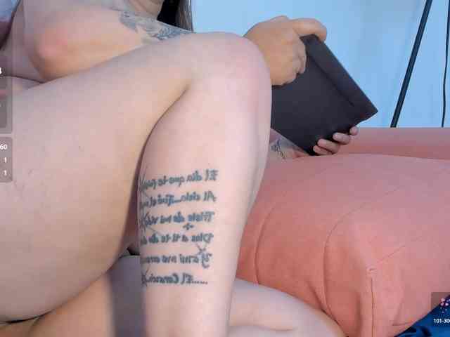 natasha-and-zoe webcam