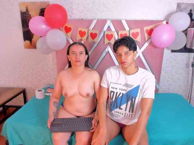 natasha-and-zoe natasha-and-zoe