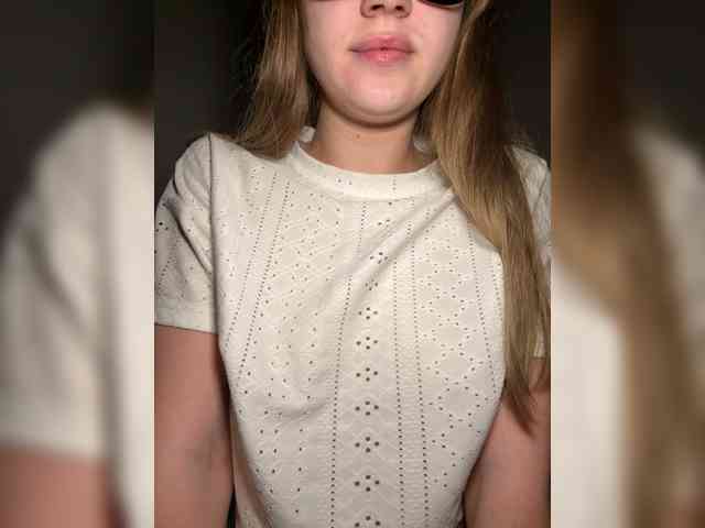 Eya-sea Live Webcam on BongaCams