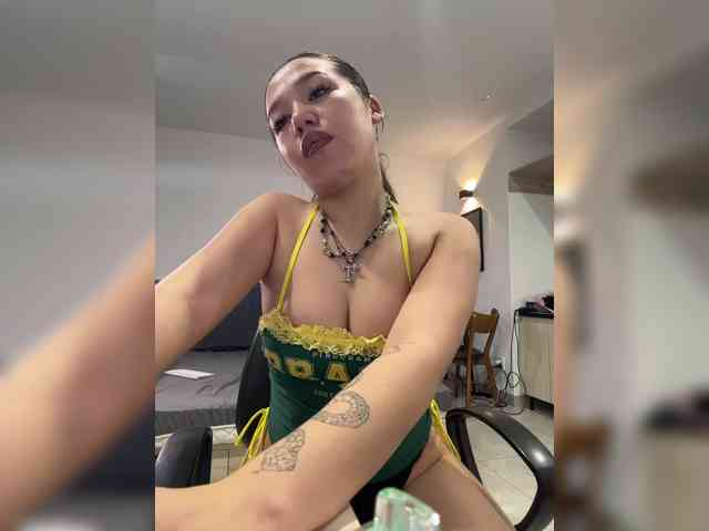 CrazyAngel69 Live Webcam on BongaCams