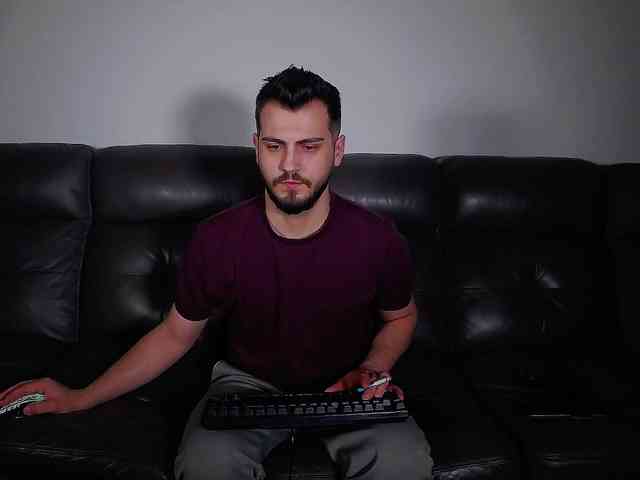 CrazyDom1 Live Webcam on BongaCams