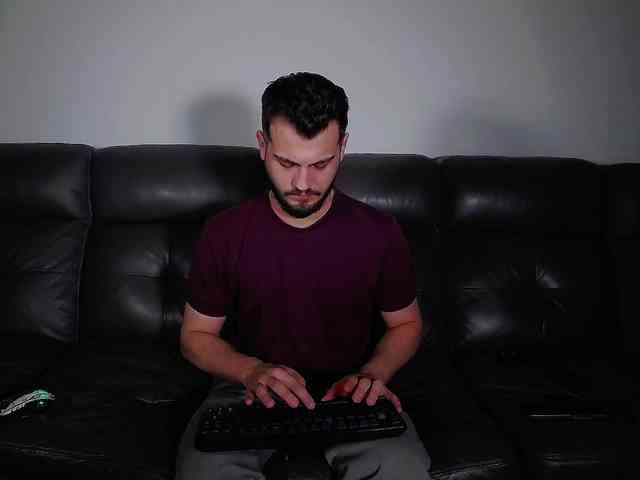 CrazyDom1 Live Webcam on BongaCams