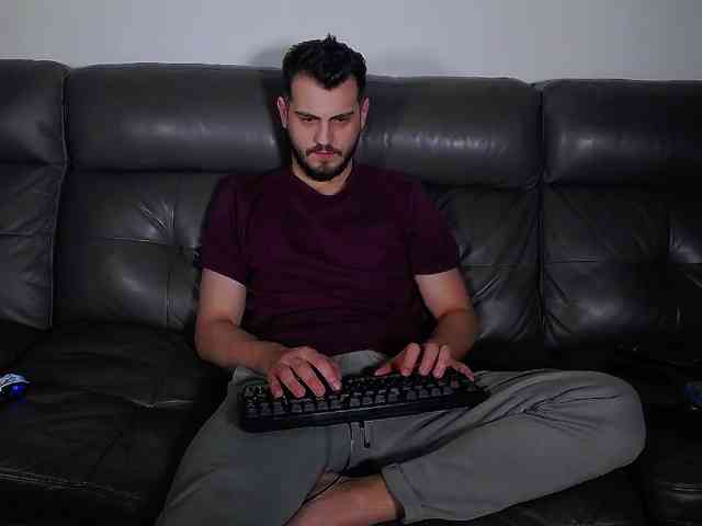 CrazyDom1 Live Webcam on BongaCams