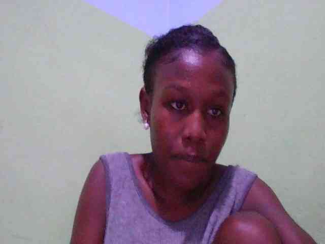 Zinah1 Live Webcam on BongaCams