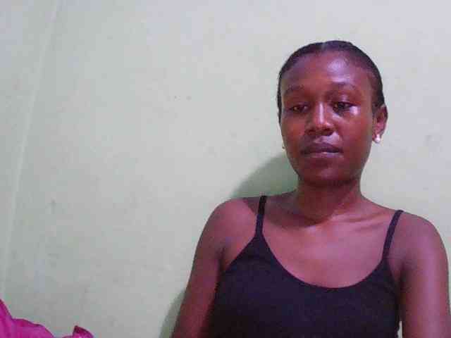 Zinah1 Live Webcam on BongaCams