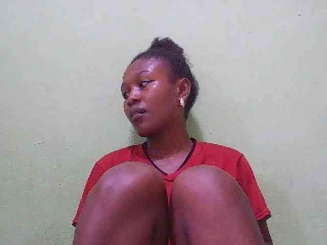 Zinah1 Live Webcam on BongaCams