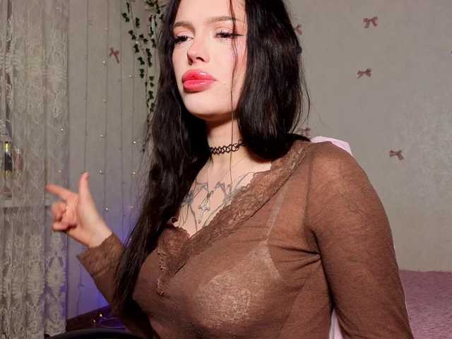 le modèle JessiBlossom est en webcam porno dans un show sur le site bongacams, il possède les tags suivants: White/Caucasian,Brunette,Trimmed