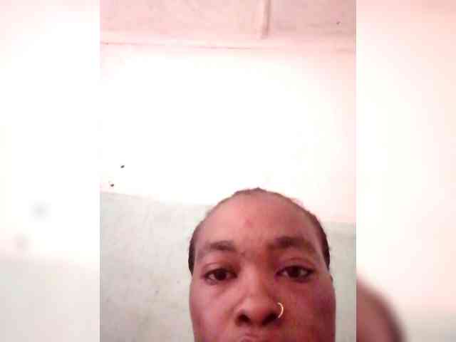 Queen-ivvy Live Webcam on BongaCams