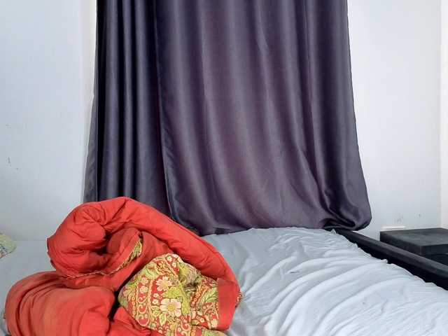 Pretty-Titties's BongaCams show and profile