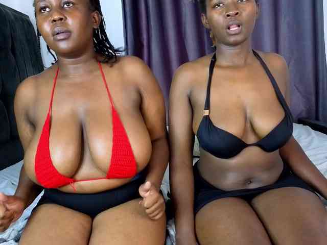 Pretty-Titties webcam