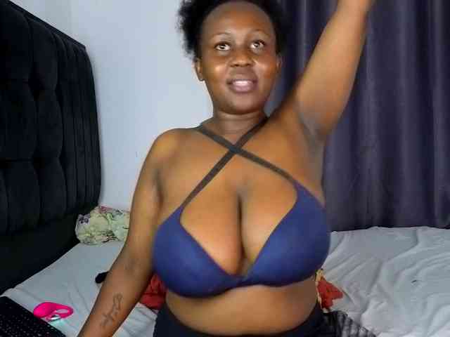 Pretty-Titties webcam