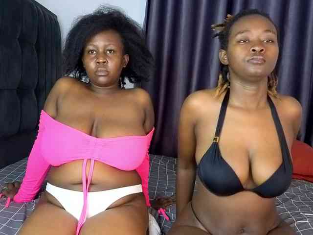 Pretty-Titties webcam