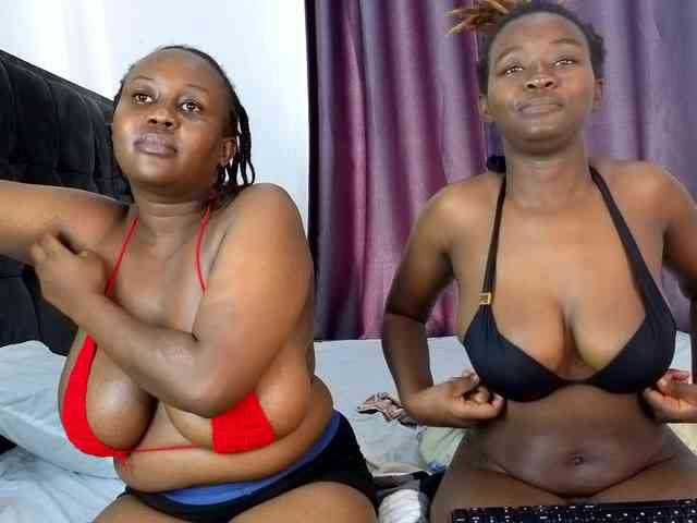 Pretty-Titties webcam