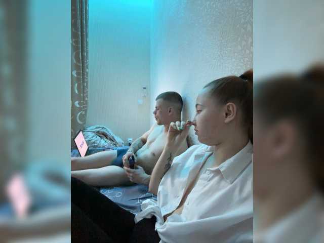 Bunniesss's BongaCams show and profile