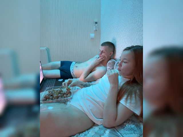 Bunniesss's BongaCams show and profile