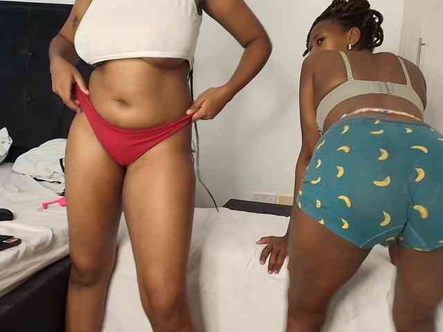 Tasty-titties webcam