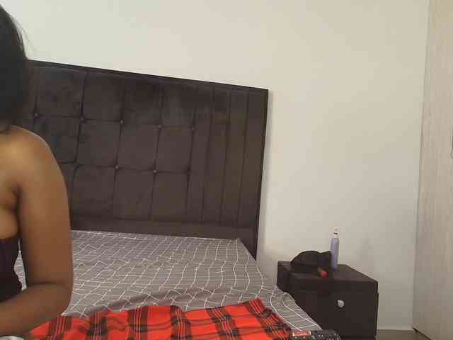 Tasty-titties webcam