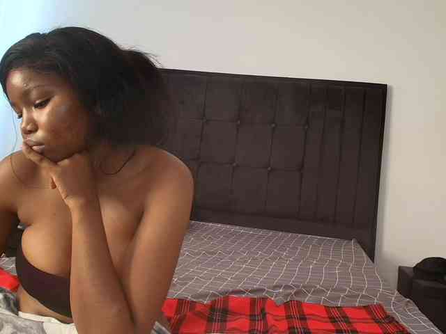 Tasty-titties webcam