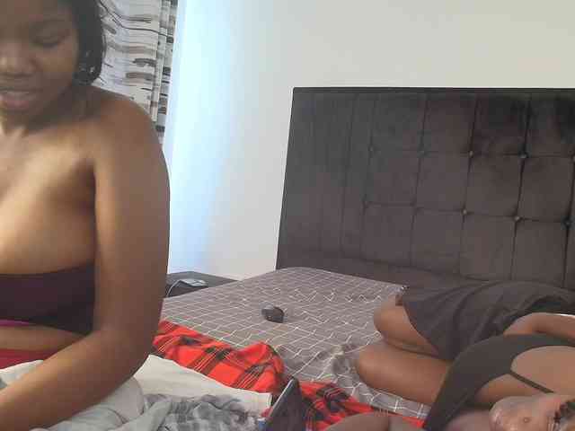 Tasty-titties webcam