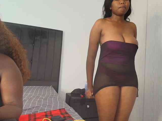 Tasty-titties webcam