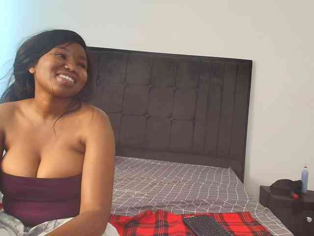 Tasty-titties webcam