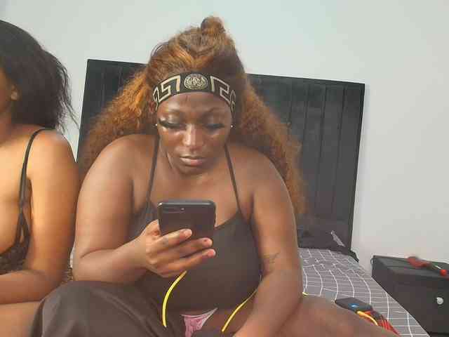 Tasty-titties webcam