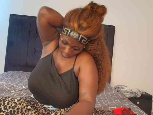 Tasty-titties webcam