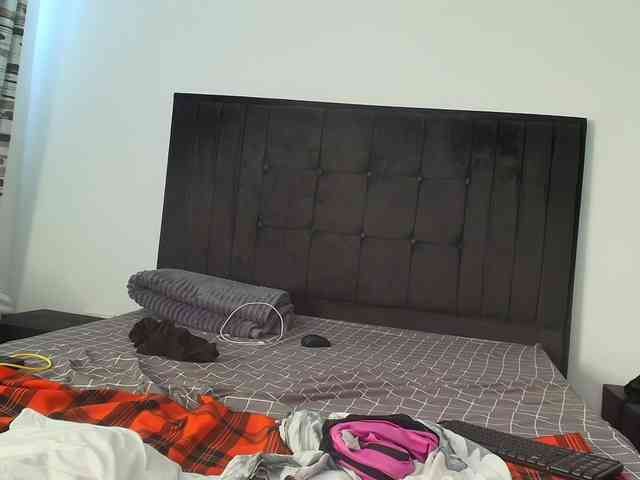 Tasty-titties webcam