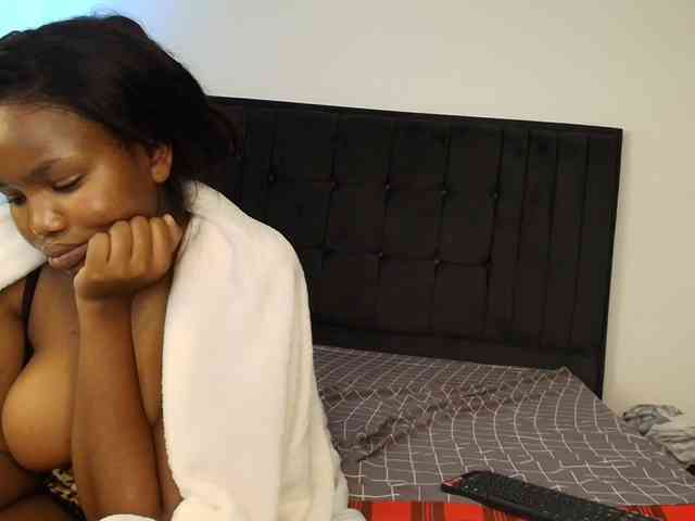 Tasty-titties webcam