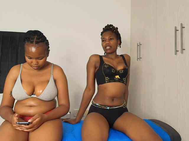 Tasty-titties webcam