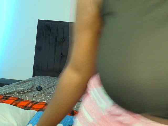 Tasty-titties webcam