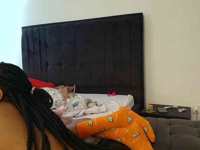 Tasty-titties webcam