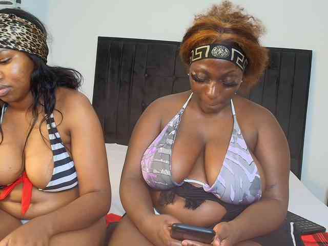 Tasty-titties webcam