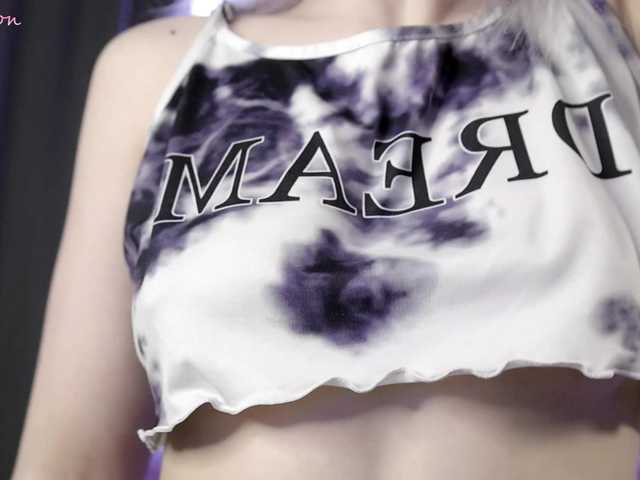 Yunakiss's BongaCams show and profile