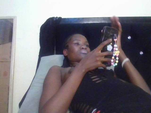 Sexylina25's BongaCams show and profile