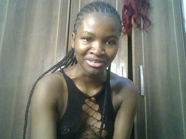 Sexylina25's BongaCams show and profile