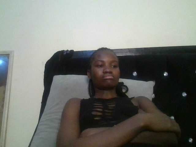 Sexylina25's BongaCams show and profile