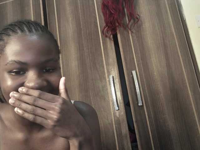 Sexylina25's BongaCams show and profile