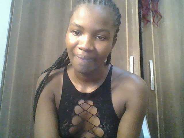 Sexylina25's BongaCams show and profile