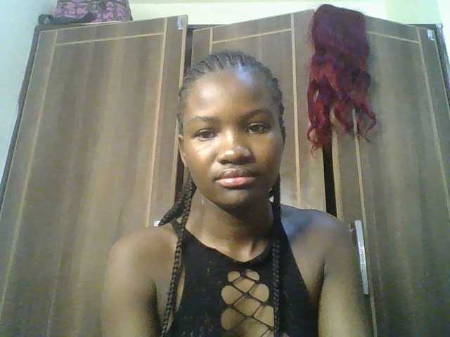 Sexylina25's BongaCams show and profile